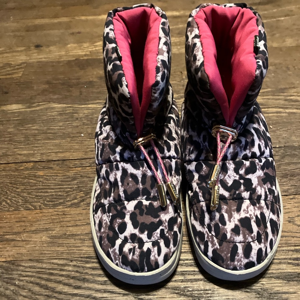 Leopard print kids shoes